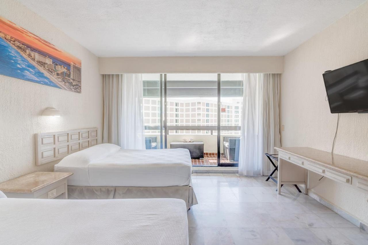 Condos In Prime Cancun Location Plus 3 Pools מראה חיצוני תמונה