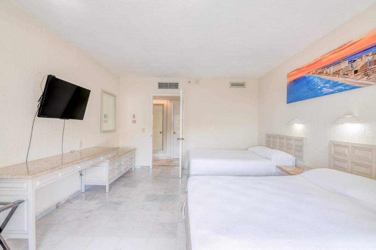 Condos In Prime Cancun Location Plus 3 Pools מראה חיצוני תמונה