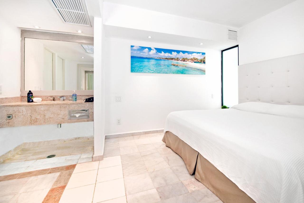Condos In Prime Cancun Location Plus 3 Pools מראה חיצוני תמונה